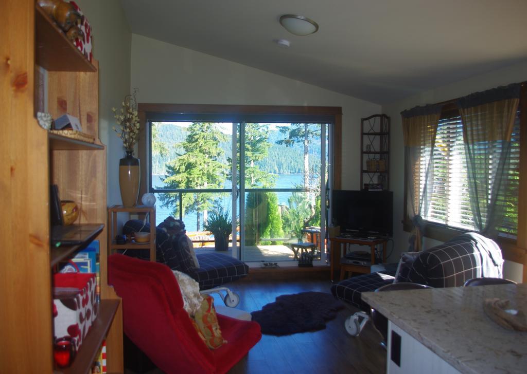 Wild Coast Chalets Port Renfrew Chambre photo